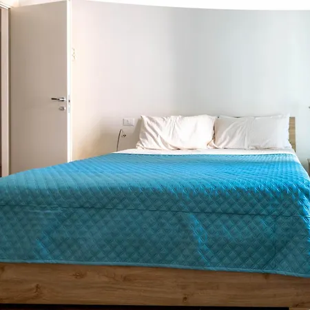 Carpione Apartment *